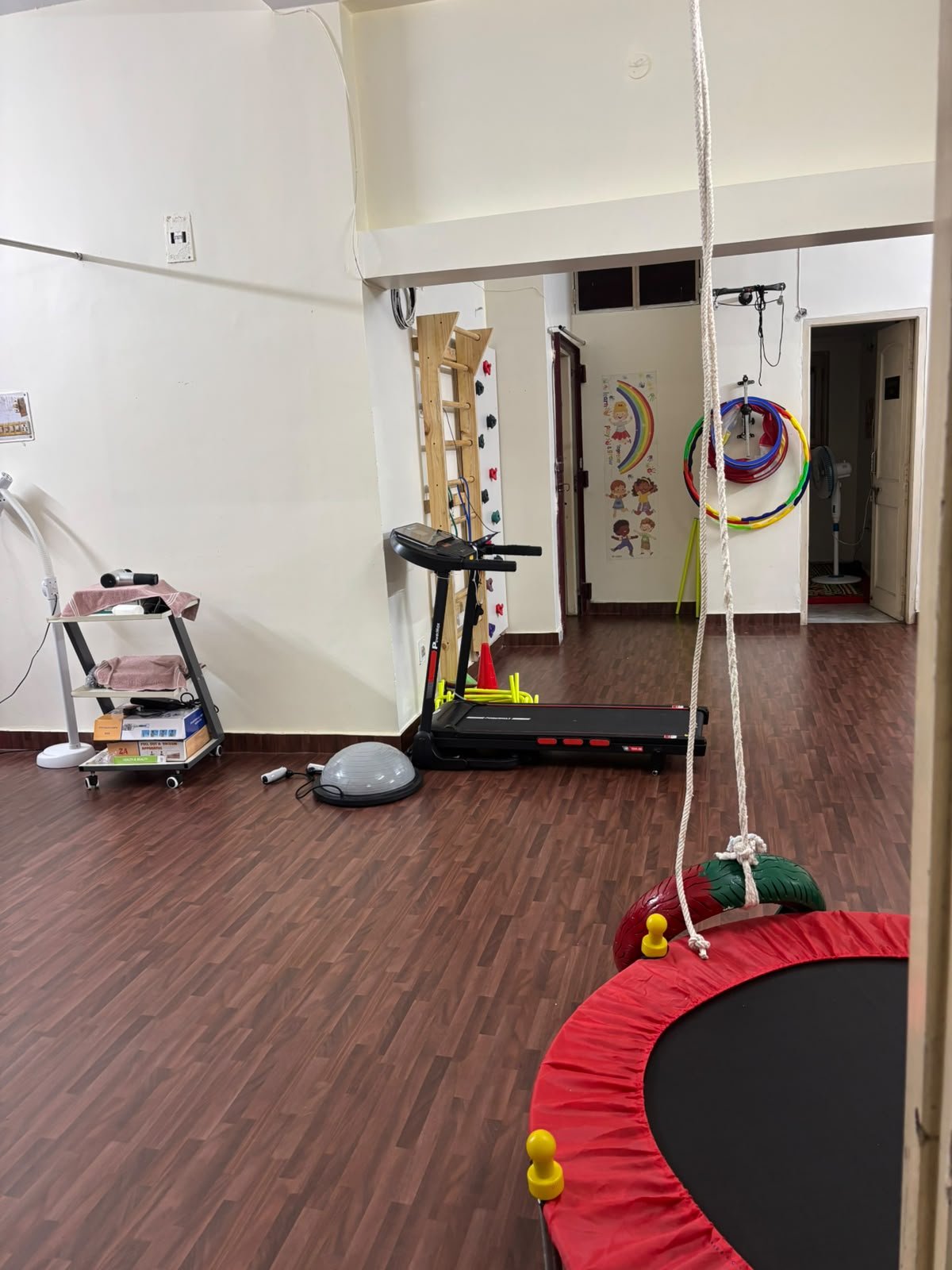 Happiness physiotherapy clinic space